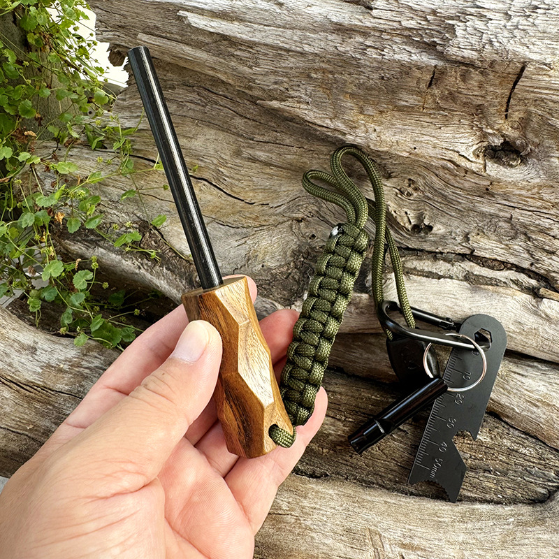 أداة إشعال النار الجديدة للاست - مراجعة Magnesium Fire Starter وسعره